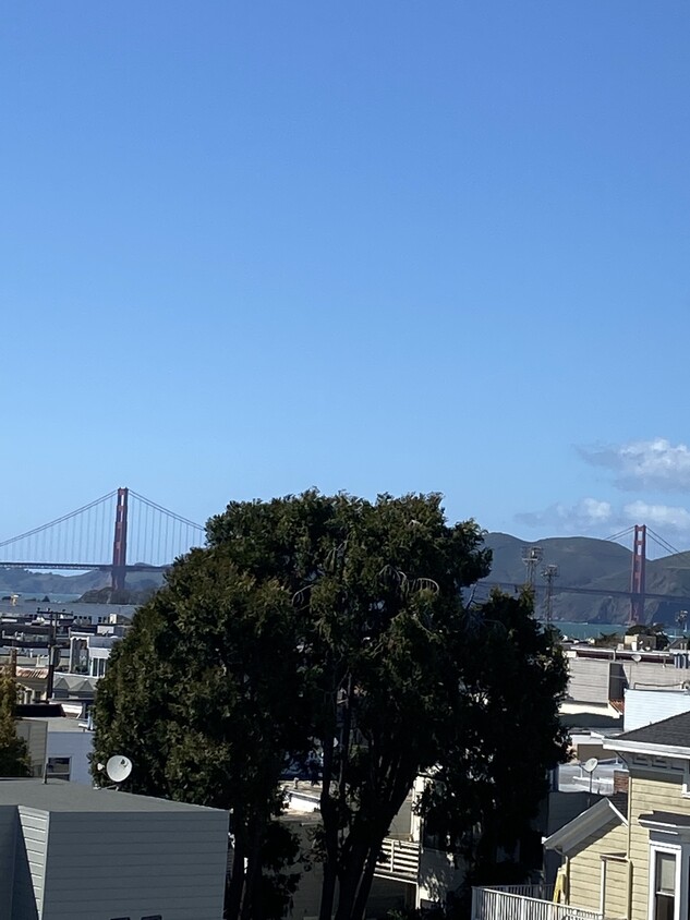 GG Bridge View from Kitchen- top floor unit - 1708 Filbert St