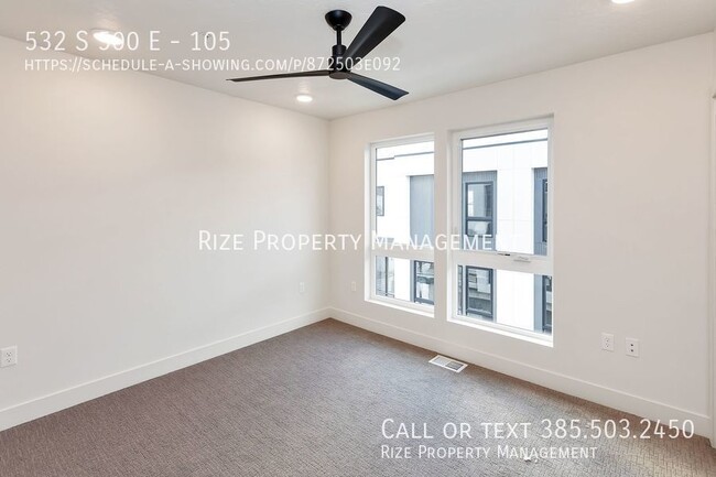 Building Photo - Upscale. City Views. Urban Oasis.