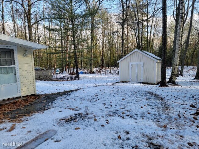 Foto del edificio - 2 br, 1 bath House - 3543 E Cedar Lake Dr