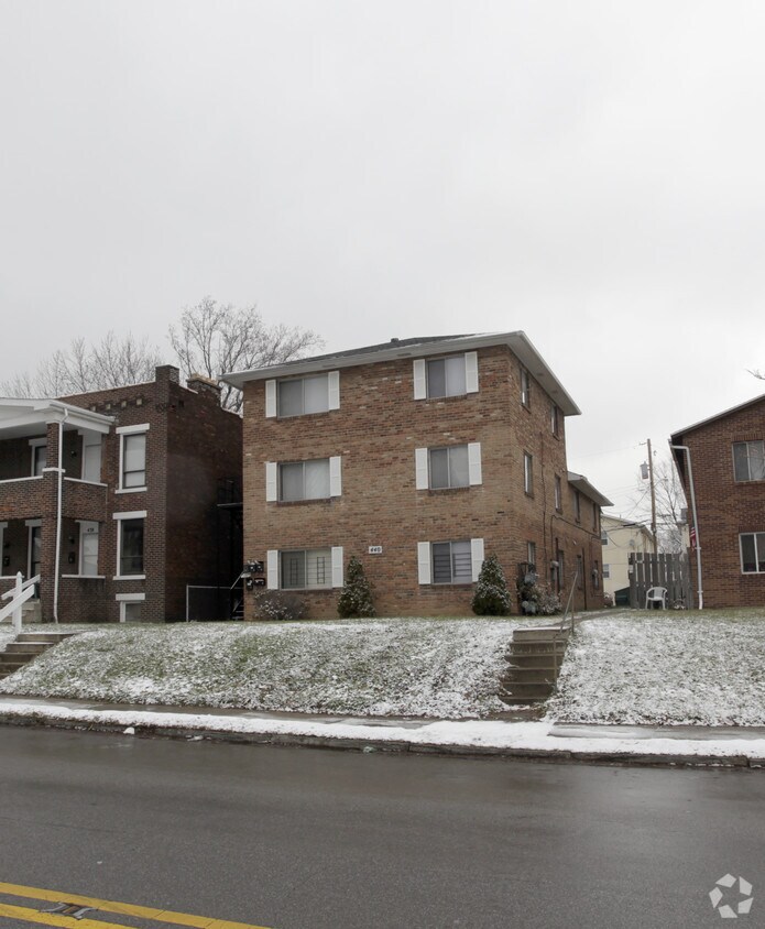 Building Photo - 440 E 17th Ave
