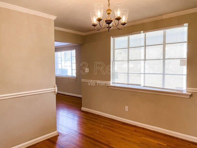 Foto del edificio - 2762 Biltmore Ave