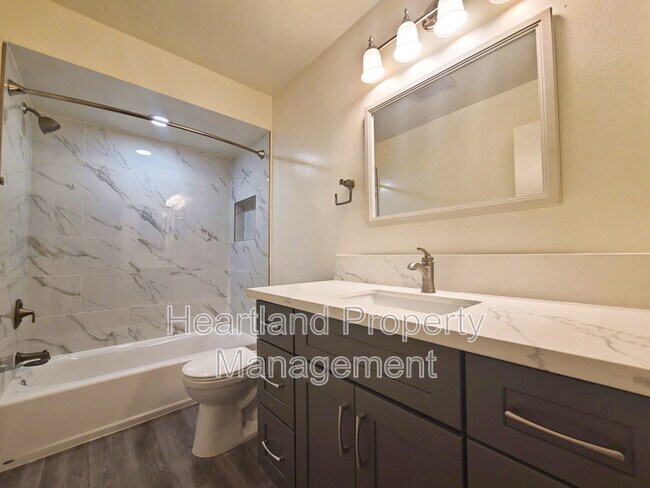 Foto del edificio - 6304 Friars Rd