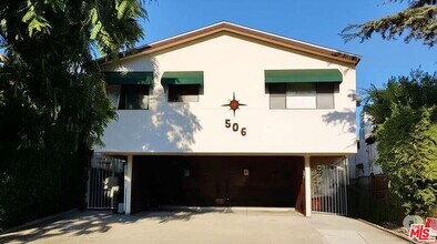Building Photo - 506 Flores St