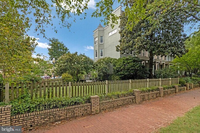 Foto del edificio - 265 Kentucky Ave SE