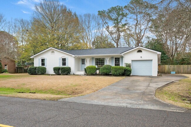 Building Photo - 1643 Boone Hall Dr