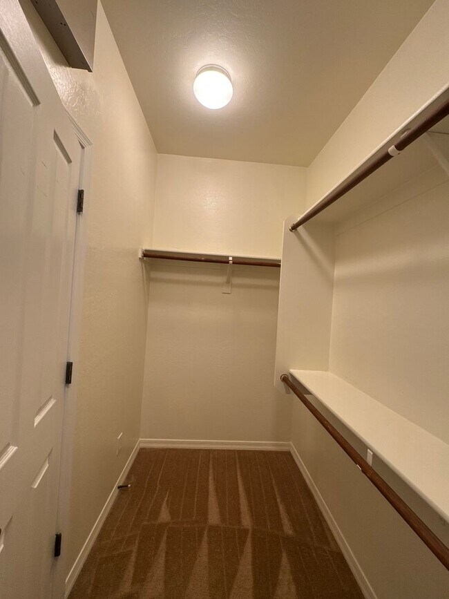 Building Photo - 3432 W Florimond Rd