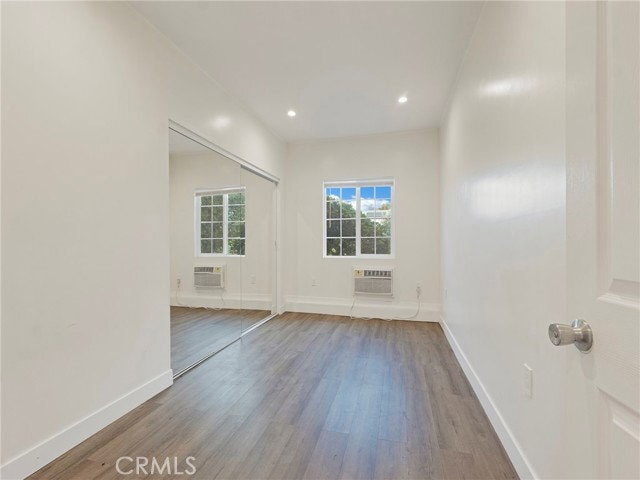 Foto del edificio - 22222 Vanowen St