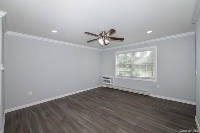 Foto del edificio - 241 W Main St