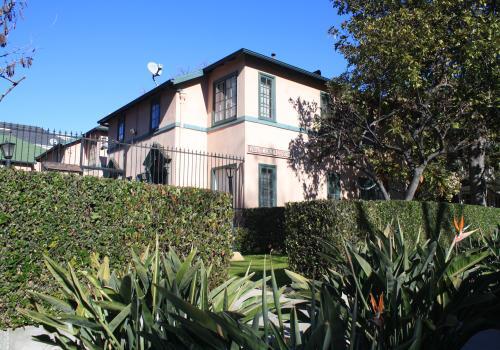 Foto principal - 1201-1215 W. 27th St