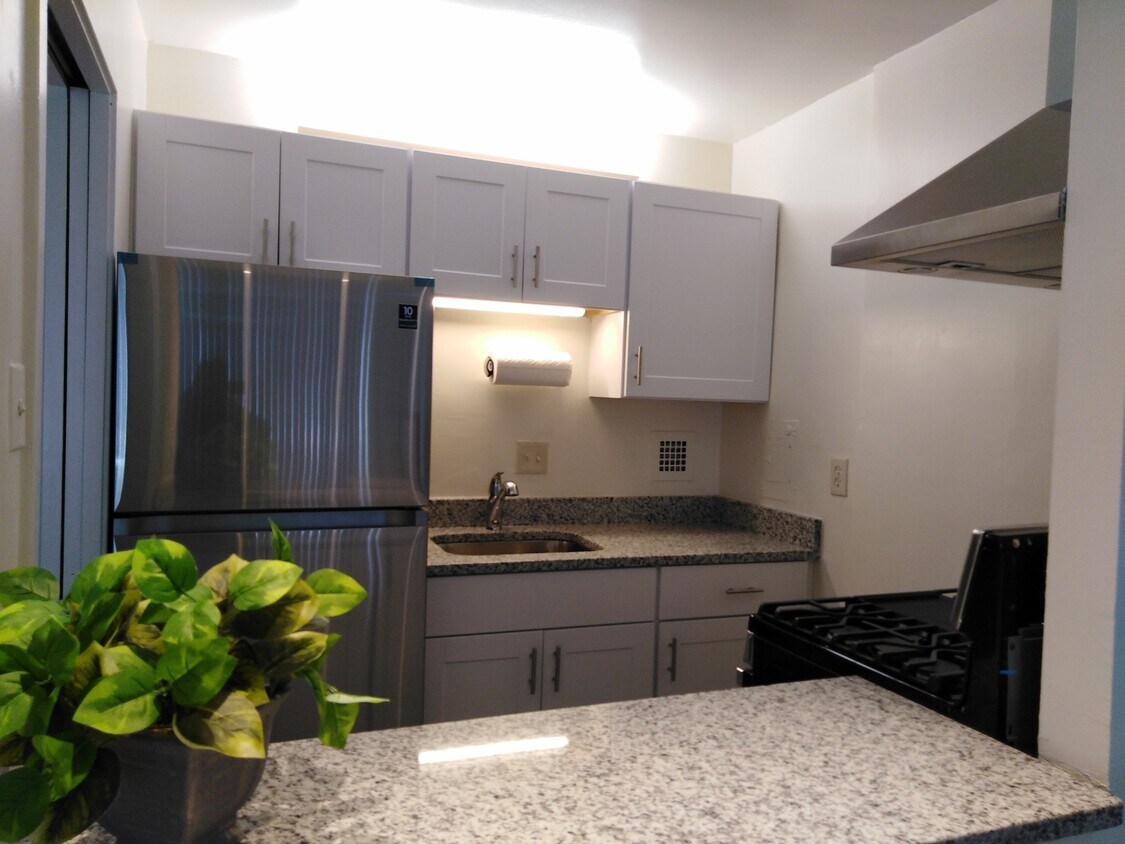 5500 Friendship Blvd Unit 2401, Chevy Chase, MD 20815 Condo for Rent