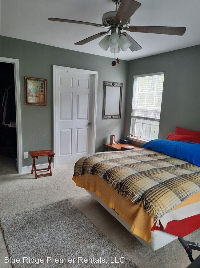 Building Photo - 3 br, 3 bath House - 41 Down Hemlock Lane