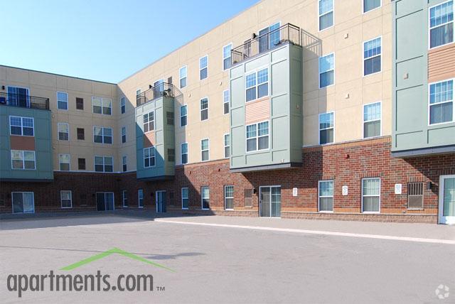 Falcon Heights Town Square Senior Rentals Falcon Heights, MN