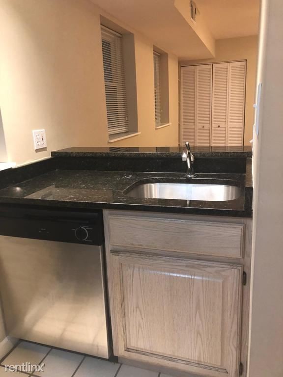 Primary Photo - 2 br, 2 bath Apartment - 1824 17th St NW