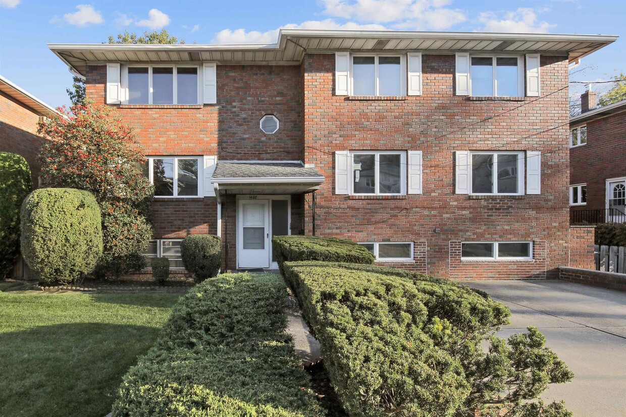 Foto principal - 1428 11th St