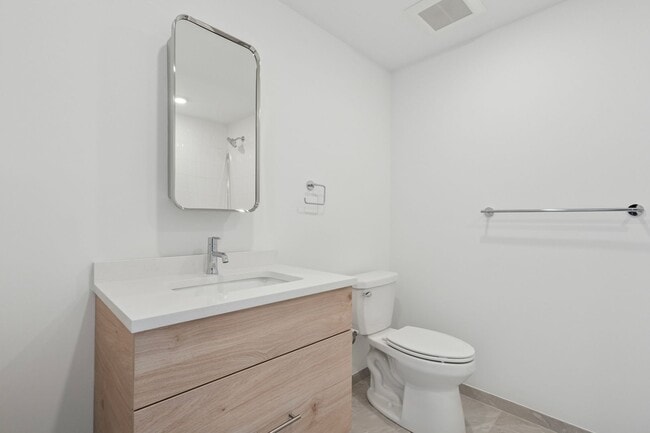 Interior Photo - The Lyle on Broad