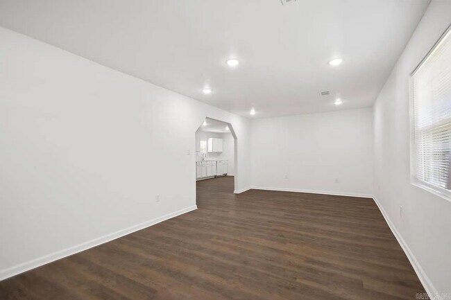 Building Photo - 3BR/1BA House for Rent in Jacksonville, AR!