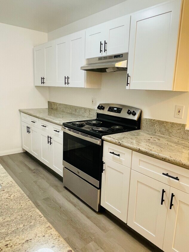 5349 Newcastle Ave Unit 33, Encino, CA 91316 Condo for Rent in Encino