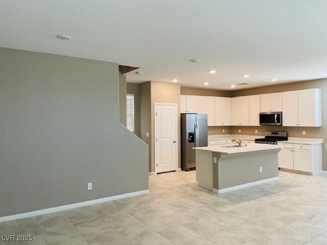 Foto del edificio - 7030 Toll Mountain St