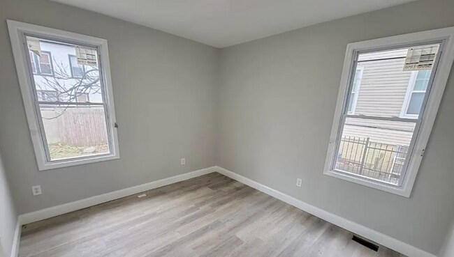Building Photo - 200 Hansbury Ave