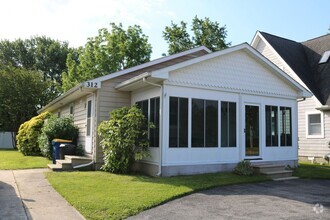 Building Photo - 312 State Rd