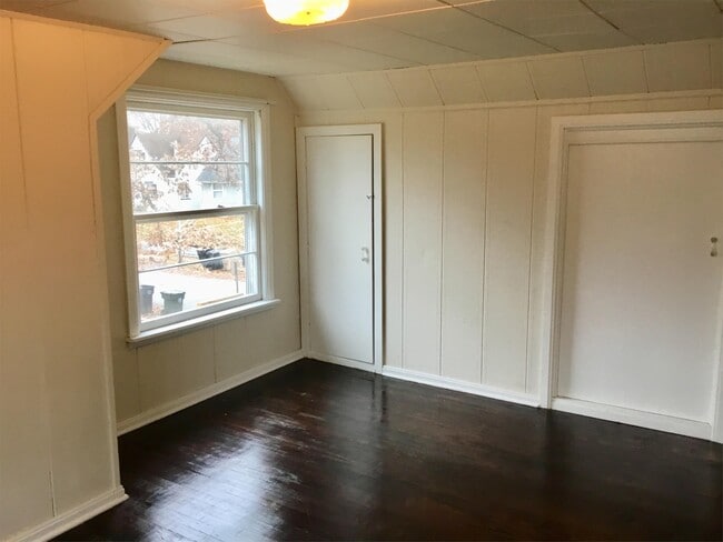 Building Photo - 1734 N Johnson St