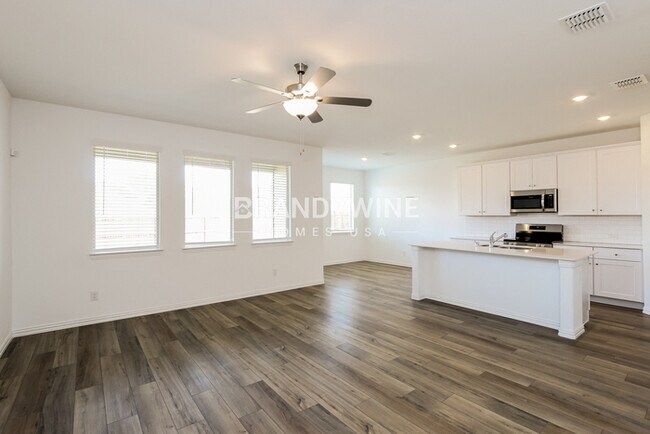 Building Photo - 122 Jenkinson Dr