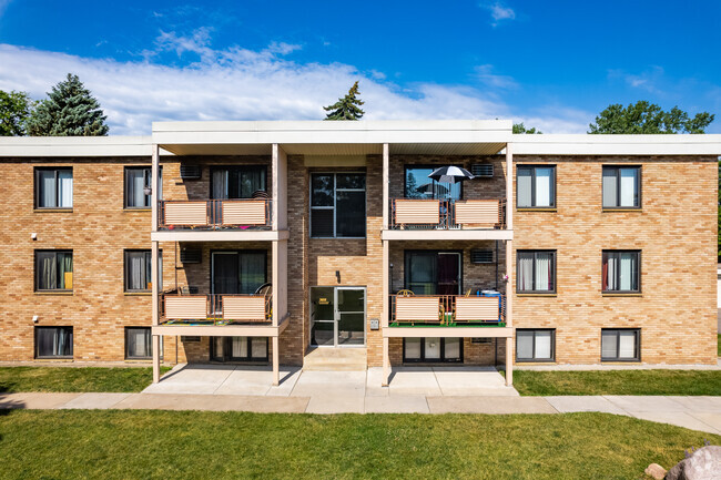 Entrance - Highcrest Manor Apartments