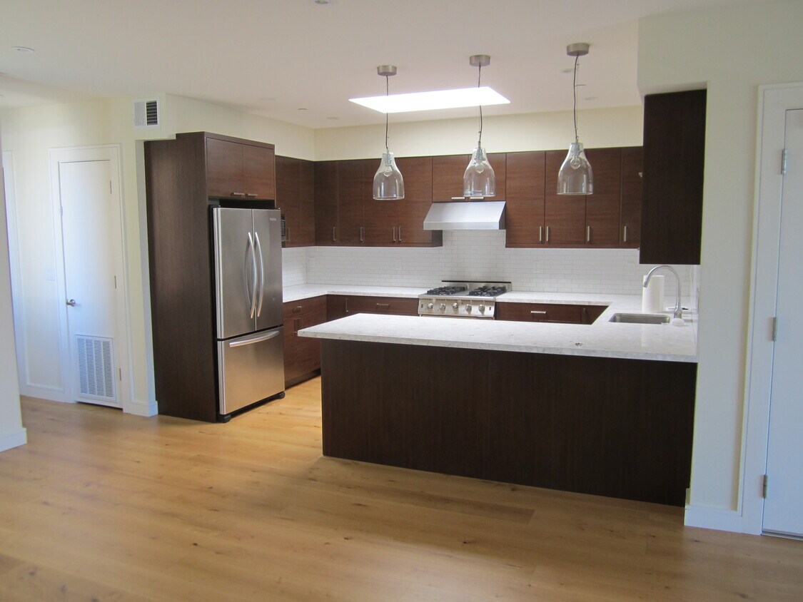 1857 Lombard St, San Francisco, CA 94123 Condo for Rent in San