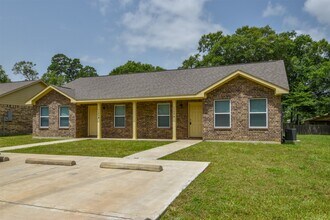 Building Photo - 1105 Parkhurst Ave