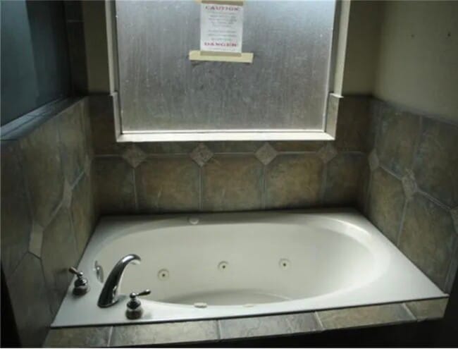 Building Photo - 1803 Ripple Creek Dr