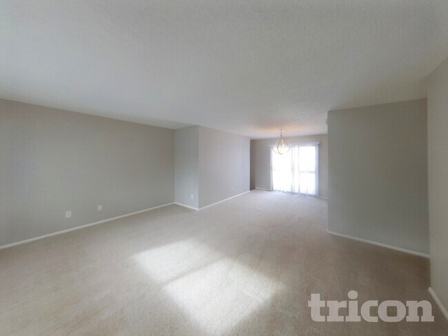 Foto del edificio - 1312 Rainier Dr