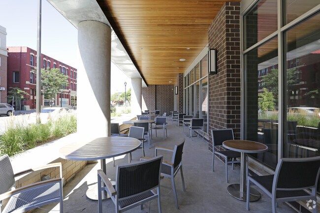 Patio cubierto - 7west