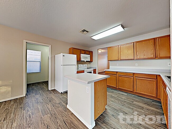 Building Photo - 2626 W Spencer Run