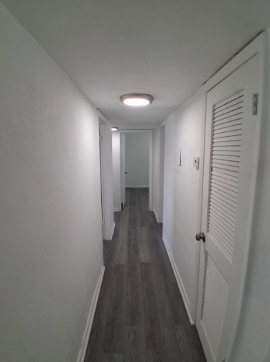 Building Photo - 405 SW 13th Pl