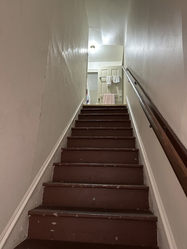Building Photo - 1 bed 1 bath near downtown and UWEC