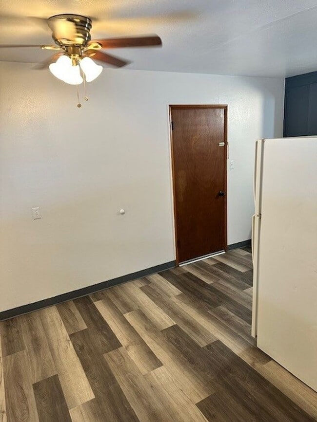 Building Photo - Cute 1Bd apartement in a 7 plex property! Call and inquire today!
