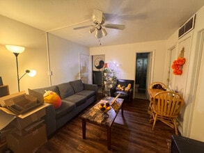 Building Photo - 102 N Lincoln Ave