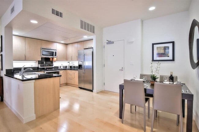 Building Photo - Plant 51 !! Open House 3/1 5:30