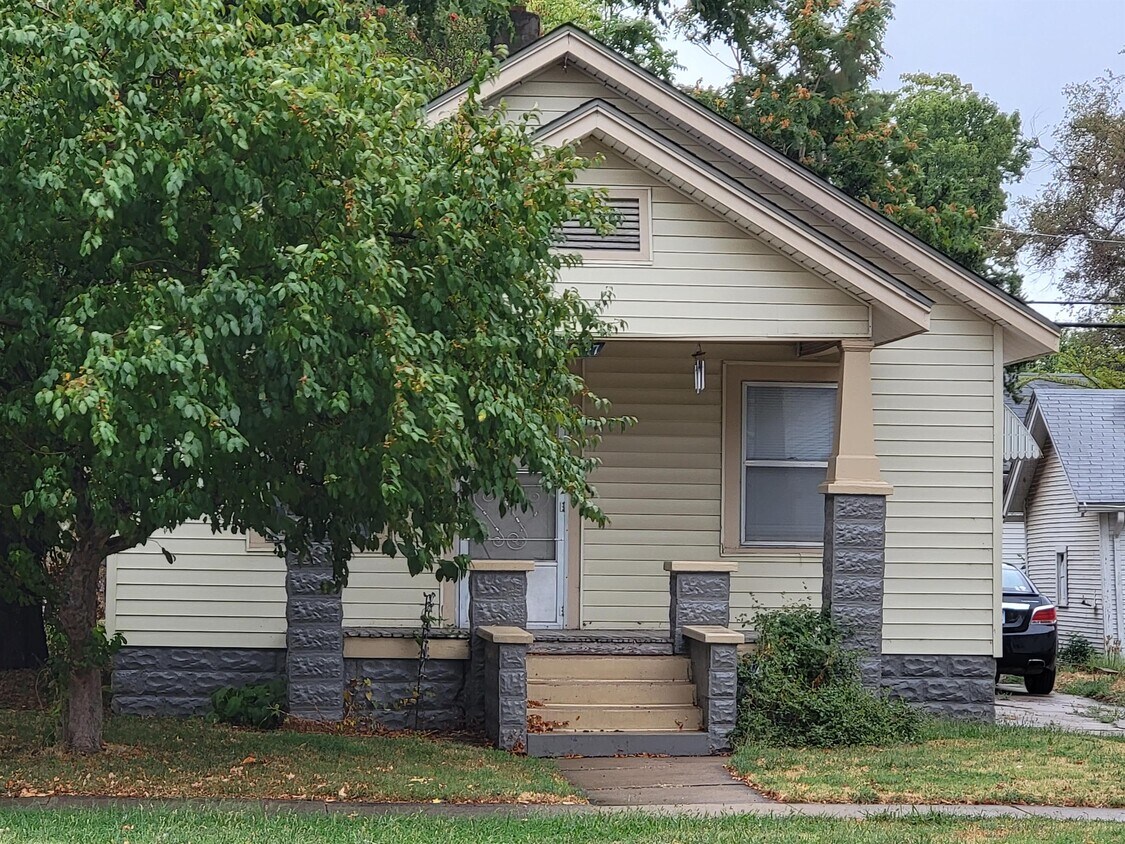 1447 W McCormick St, Wichita, KS 67213 House Rental in Wichita, KS