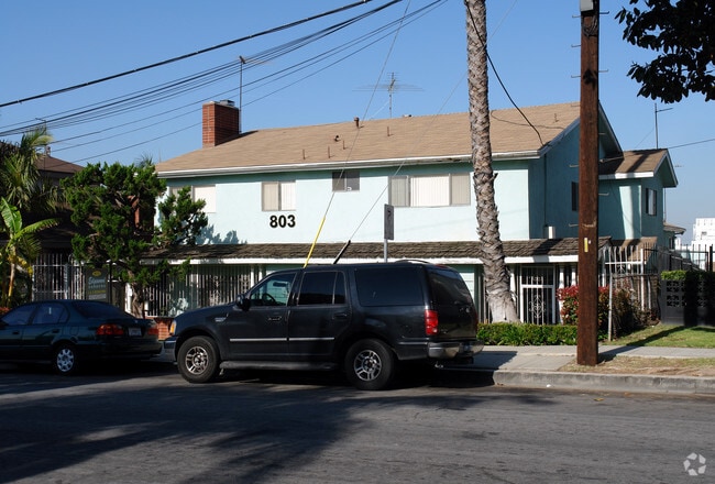 Building Photo - Edgewood Apartments