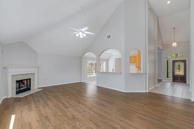 Building Photo - 22 English Lavender Pl