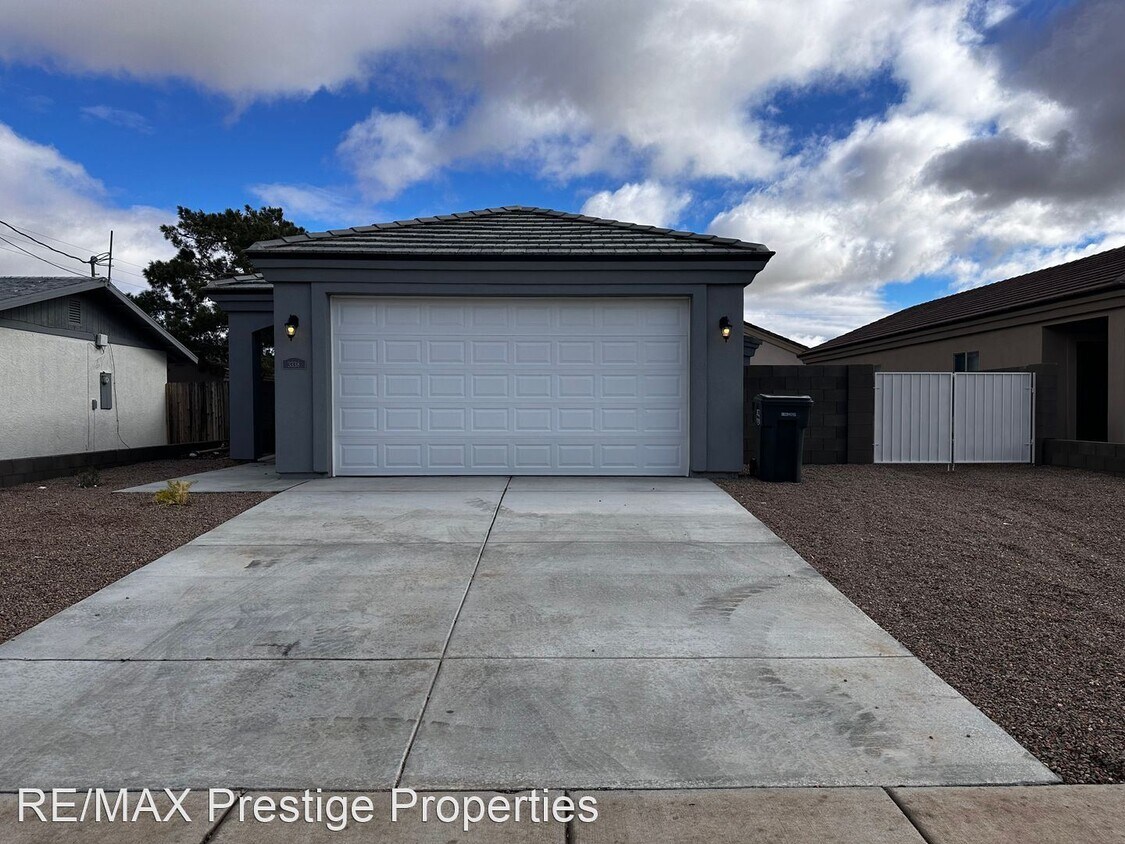 3 br, 2 bath House 3338 N Lomalai House Rental in Kingman, AZ