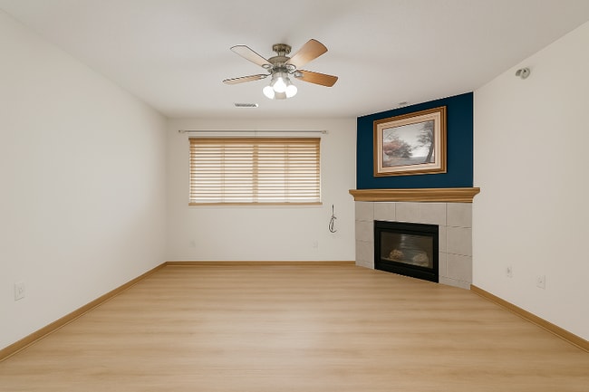Building Photo - 5908 Sutton Pl