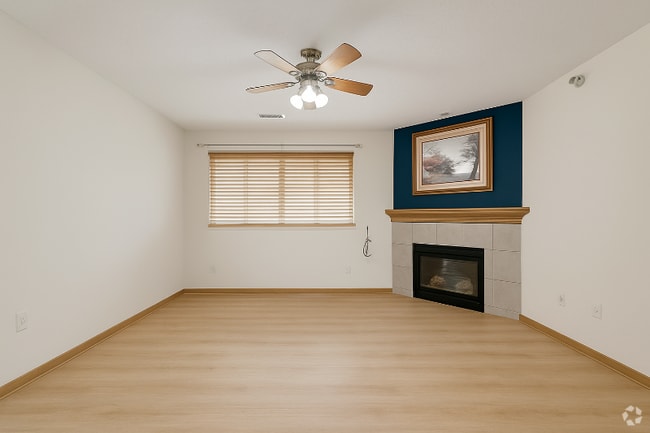 Building Photo - 5908 Sutton Pl