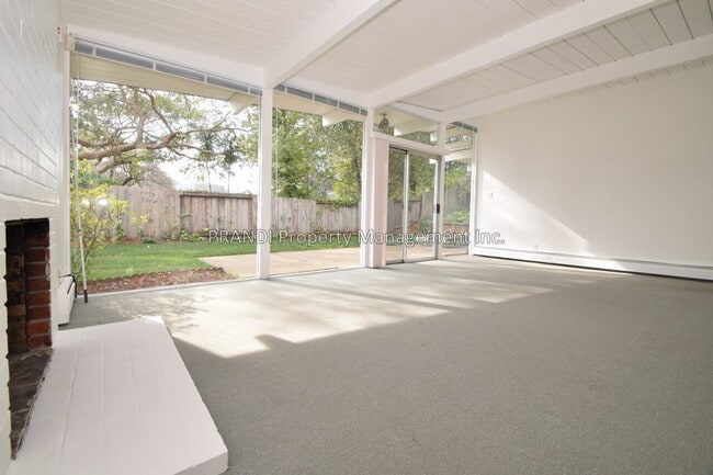 Building Photo - "Charming 4-Bedroom Oasis in San Rafael – ...