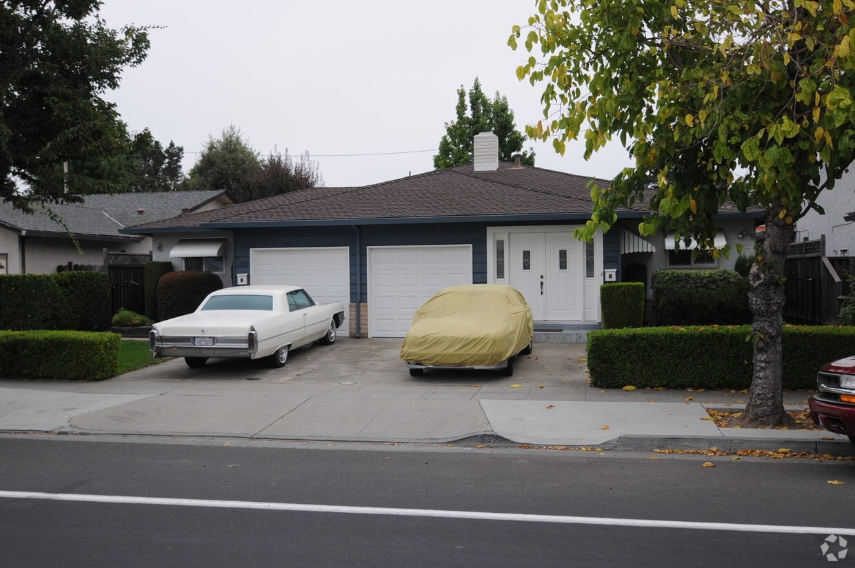 Primary Photo - 2086-2088 San Tomas Aquino Rd
