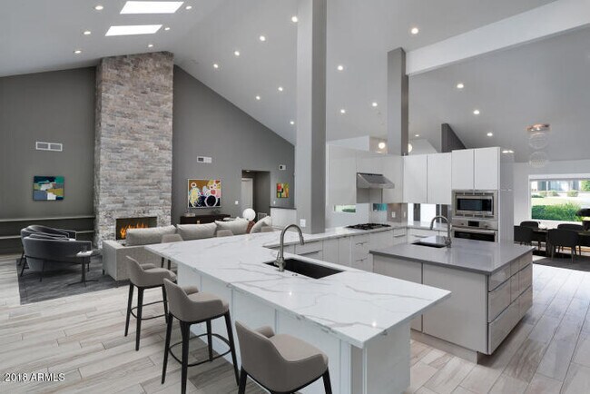 Foto del edificio - 9433 N 57th St