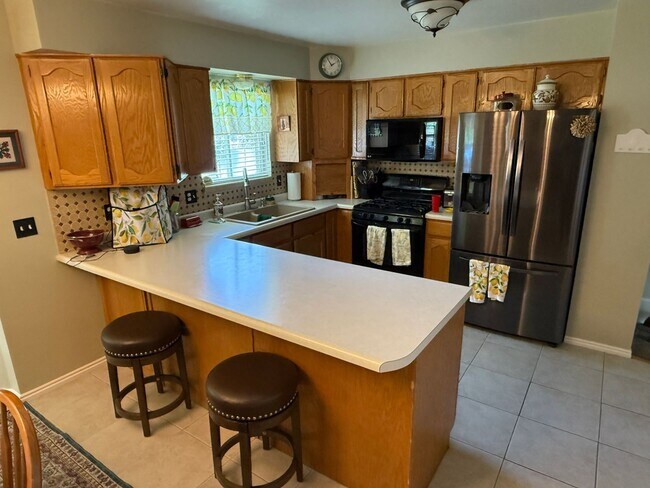 Building Photo - Beautiful home for rent!