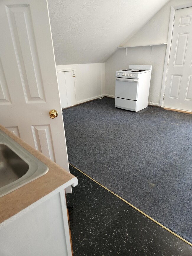 Building Photo - 14 Preston St