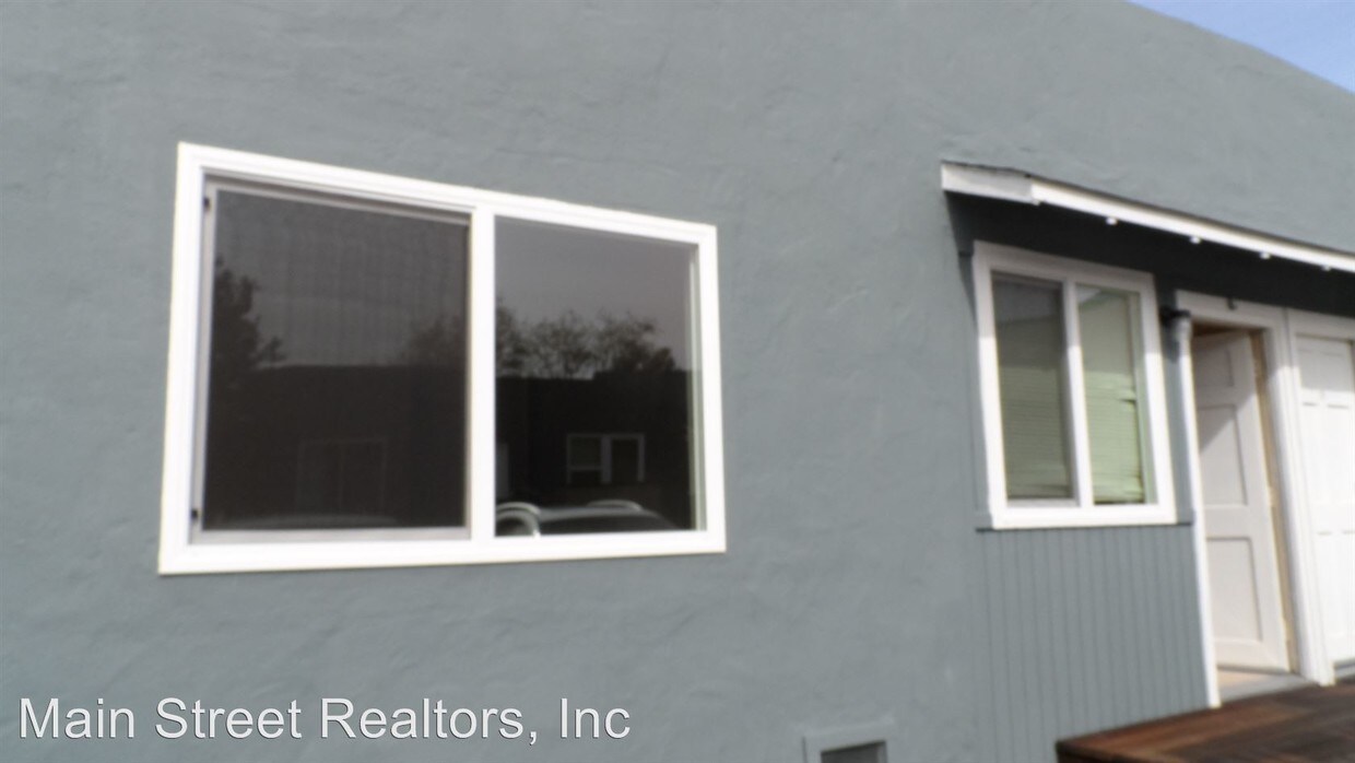 Primary Photo - 2711 Soquel Ave